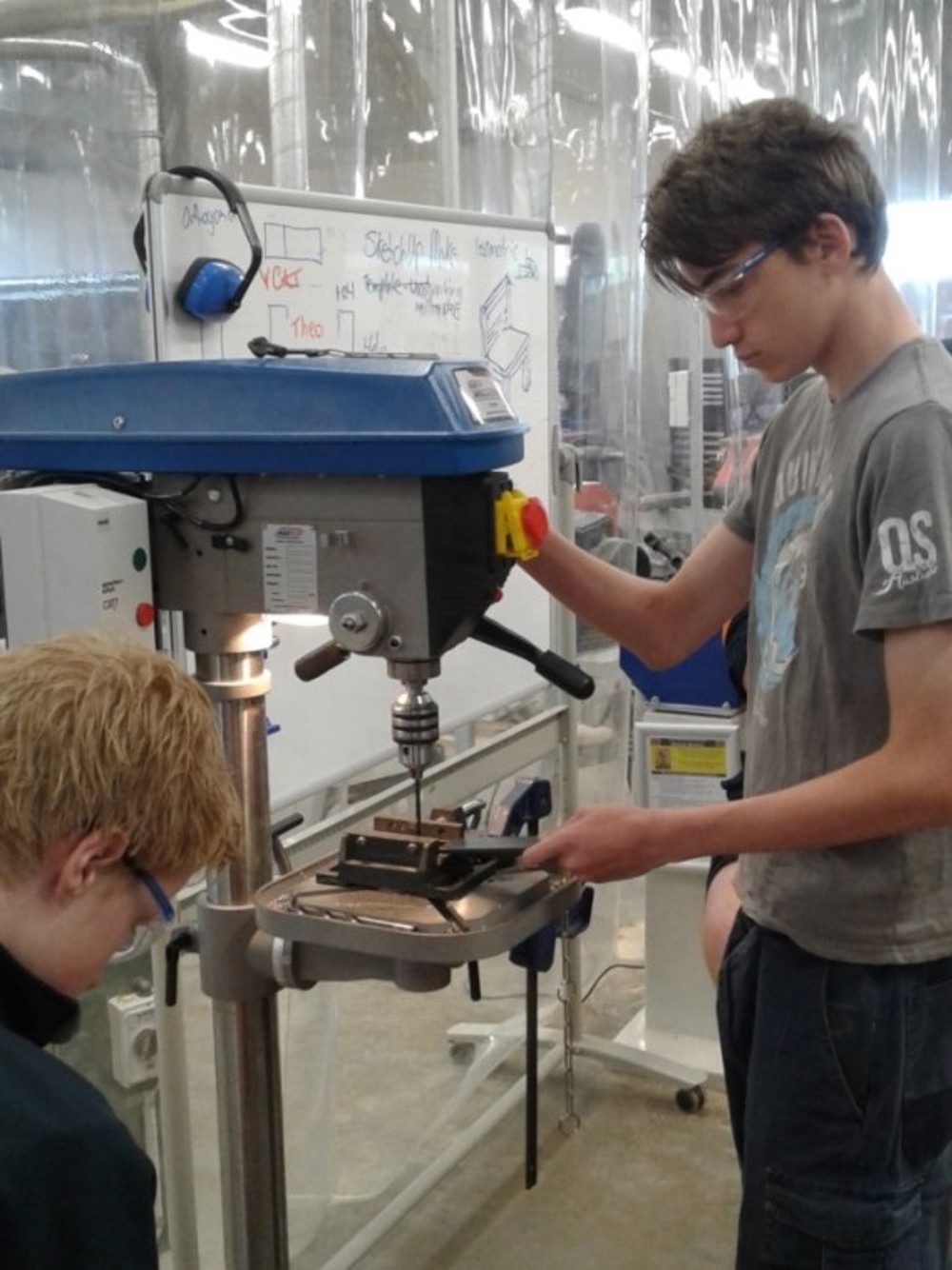 SWTAFE students training in engineering